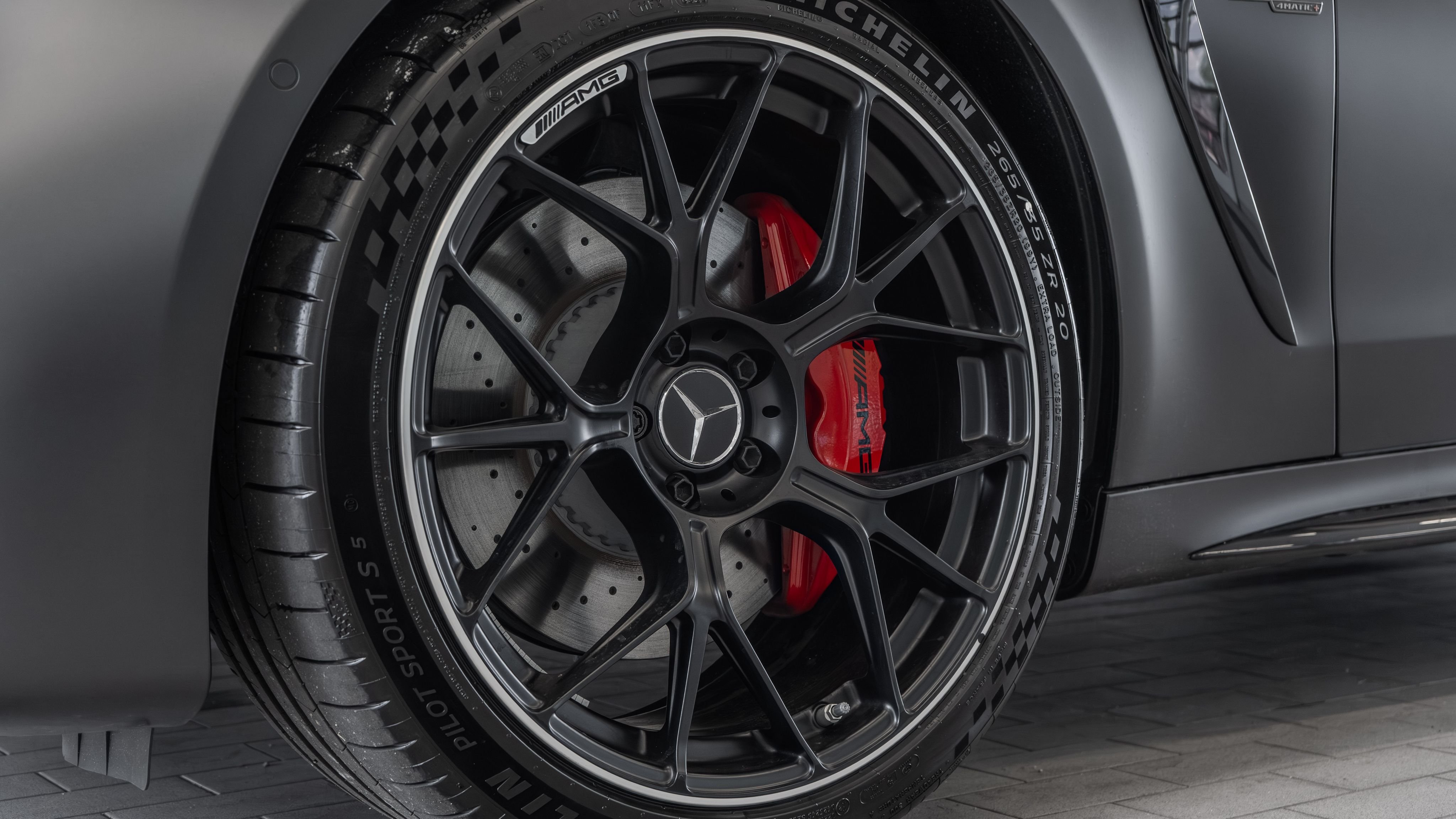 New 2026 MANUFAKTUR exclusive graphite grey magno Mercedes-Benz CLE 53 AMG® image 35