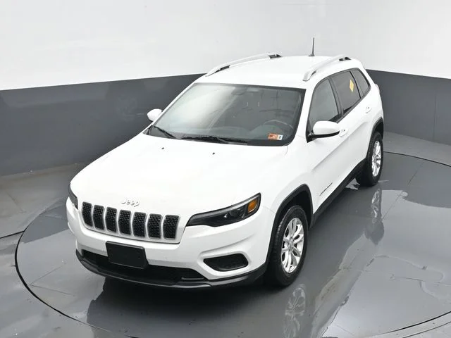 Certified Used 2020 Bright White Clearcoat Jeep Latitude image 20