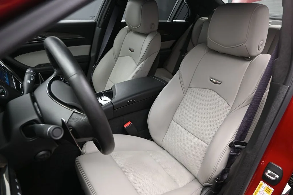 Used 2016 Red Cadillac 2SV image 16