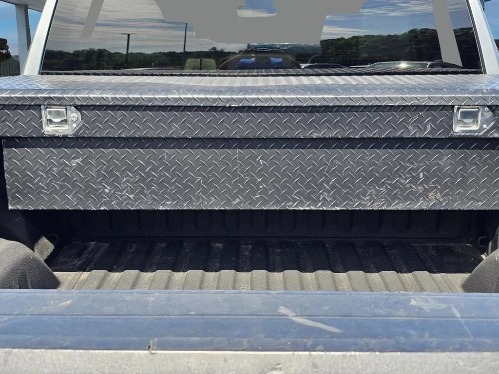 Used 2024 Sterling Metallic GMC Elevation image 13