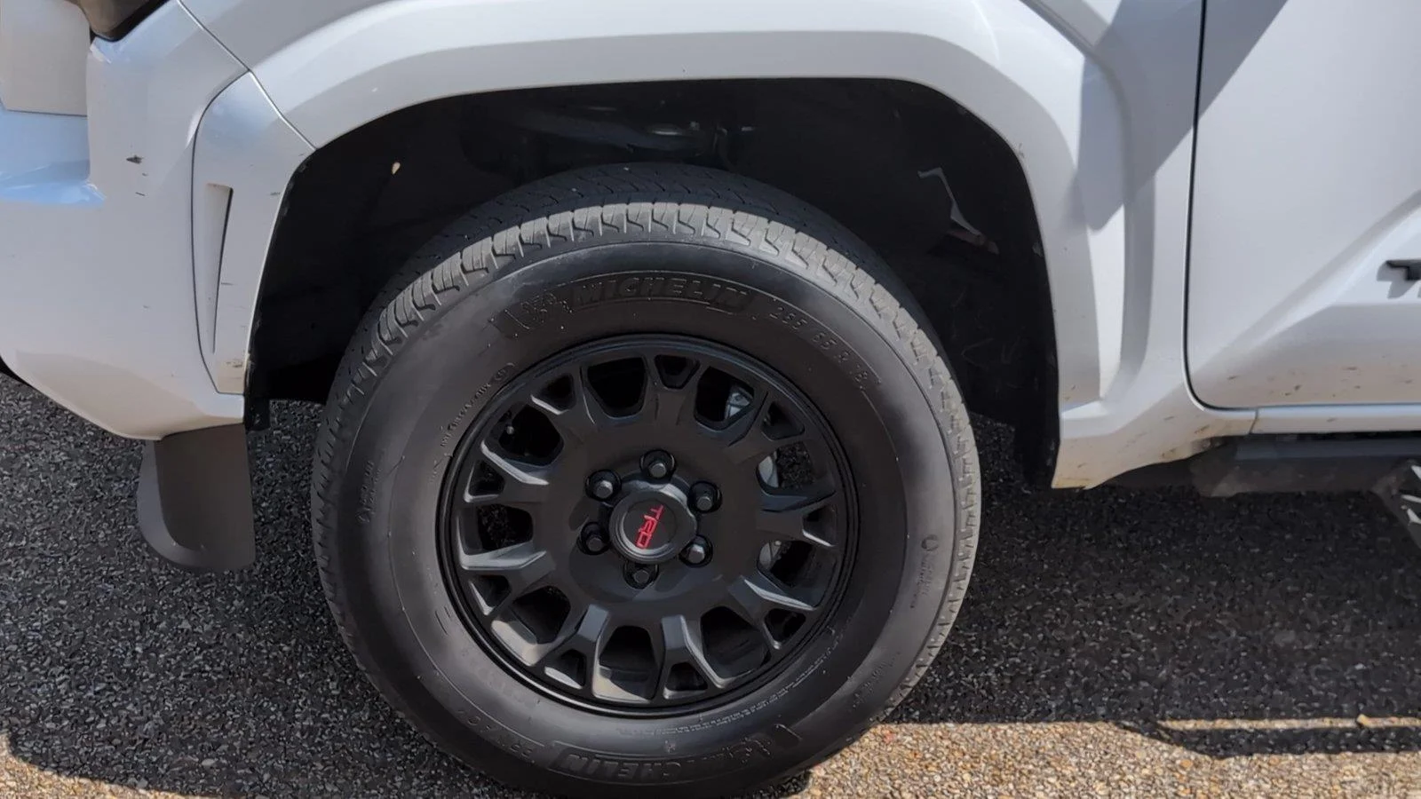 Used 2025 Ice Cap Toyota SR5 image 10