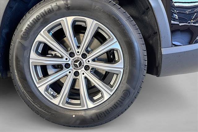 New 2026 Black Mercedes-Benz GLC 300 image 57