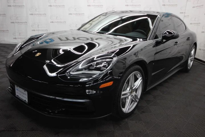 2018 Porsche Panamera 4S's photo