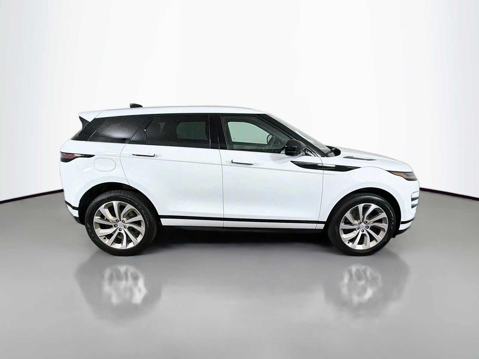 New 2026 Fuji White Land Rover Hoxton Edition image 6