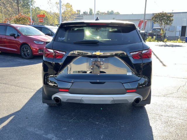 Used 2022 Black Chevrolet LT image 4