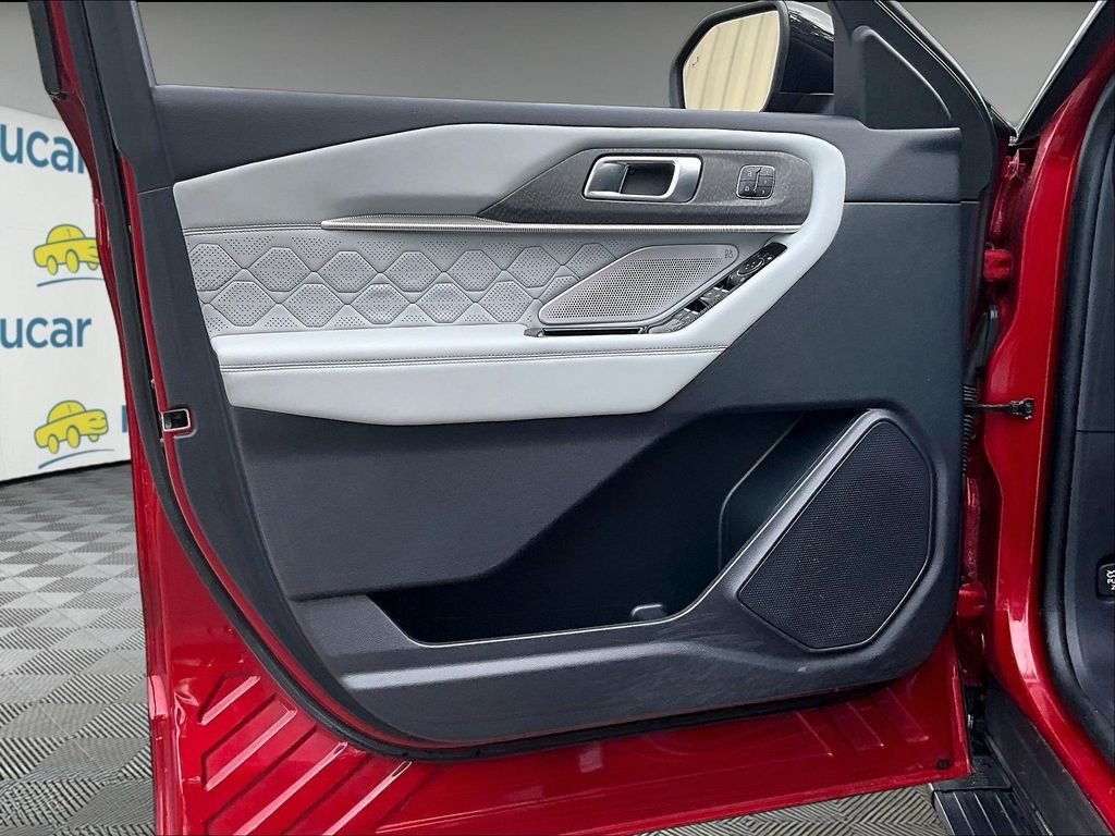 Used 2025 Red Metallic Ford Platinum image 9