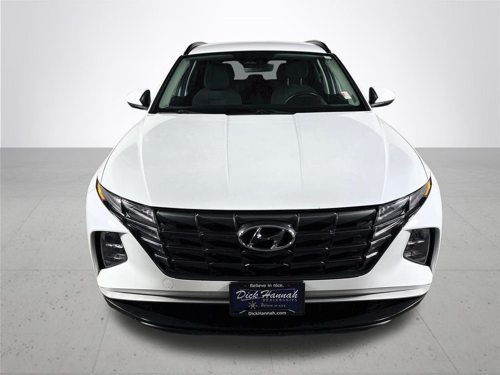 Used 2024 White Hyundai SEL image 3