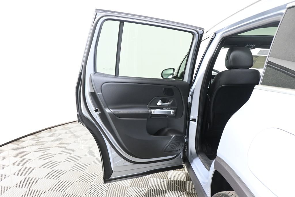 New 2026 Cirrus Silver Metallic Mercedes-Benz GLB 250 image 66