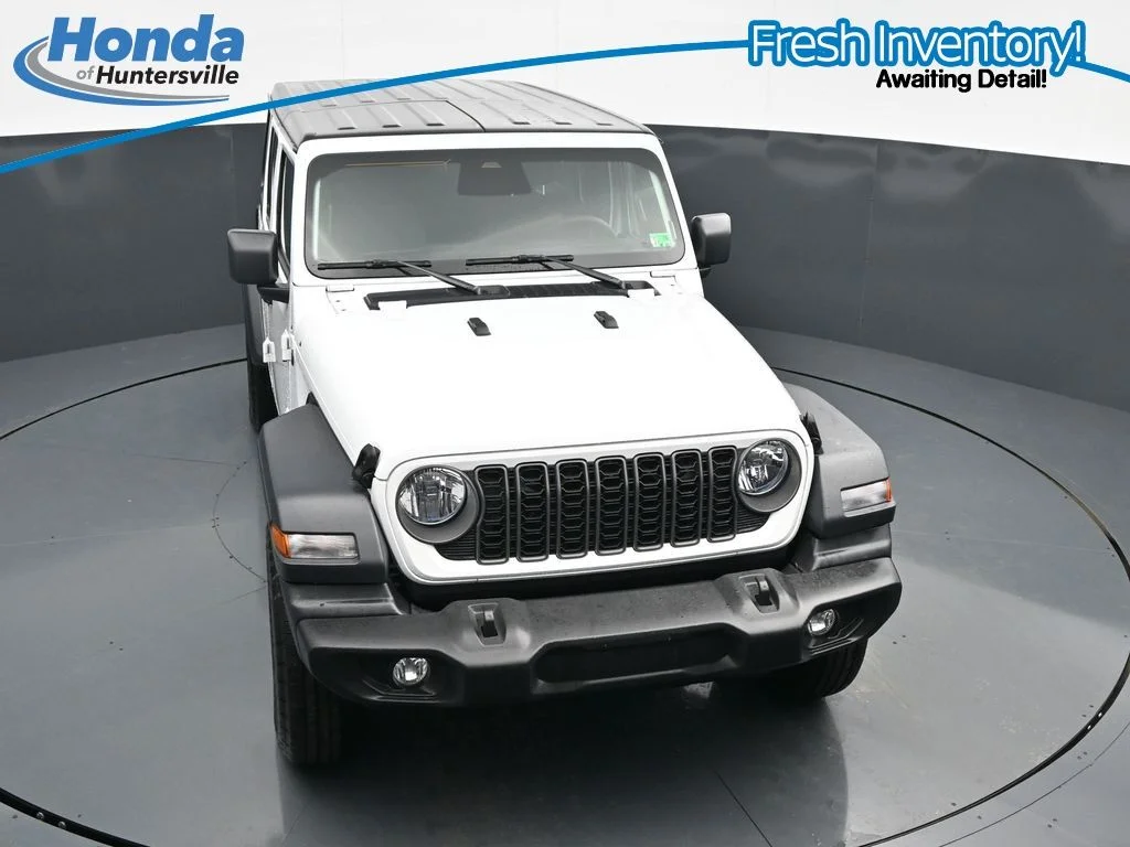 Used 2025 Bright White Clearcoat Jeep Sport S image 15