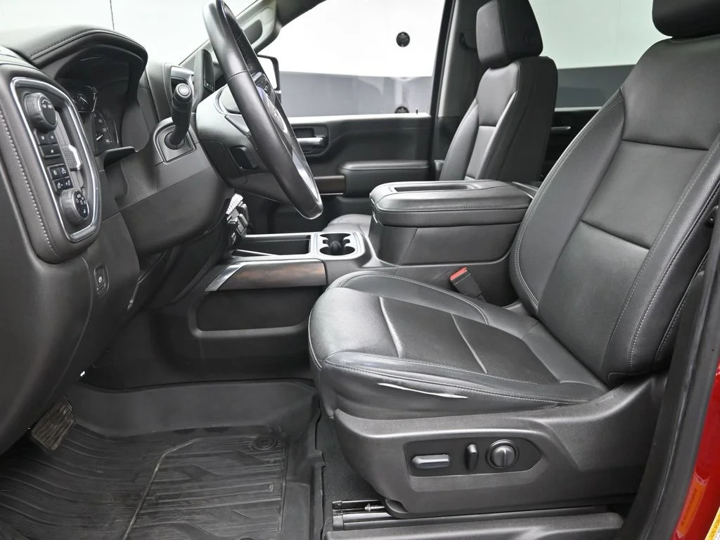 Used 2022 Red GMC SLT image 19