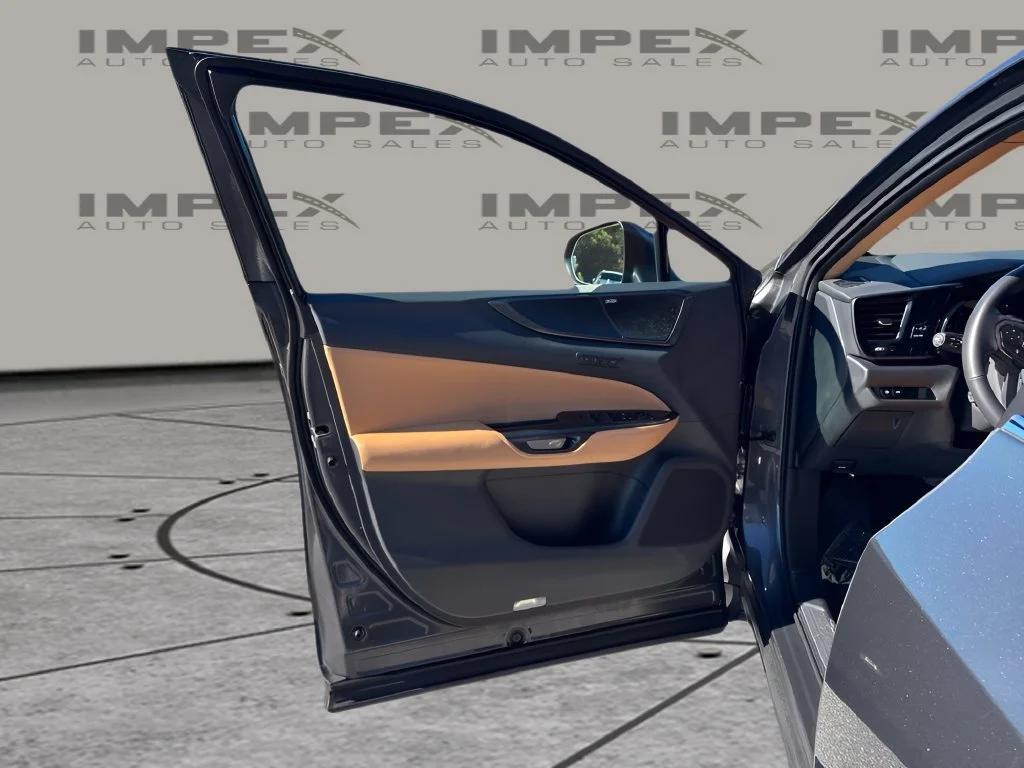 Used 2025 Gray Lexus 350h Luxury image 25