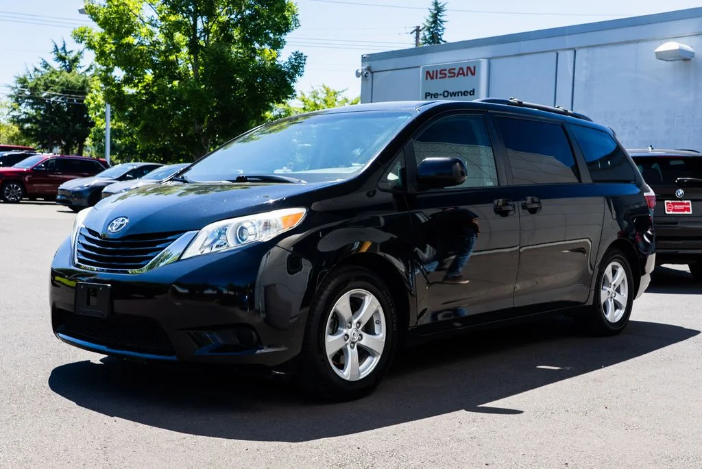 Used 2015 Black Toyota LE image 3