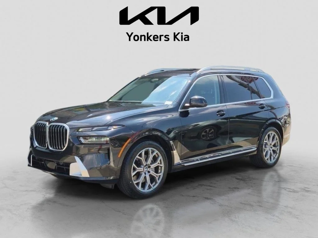 Used 2025 Black BMW xDrive40i image 1