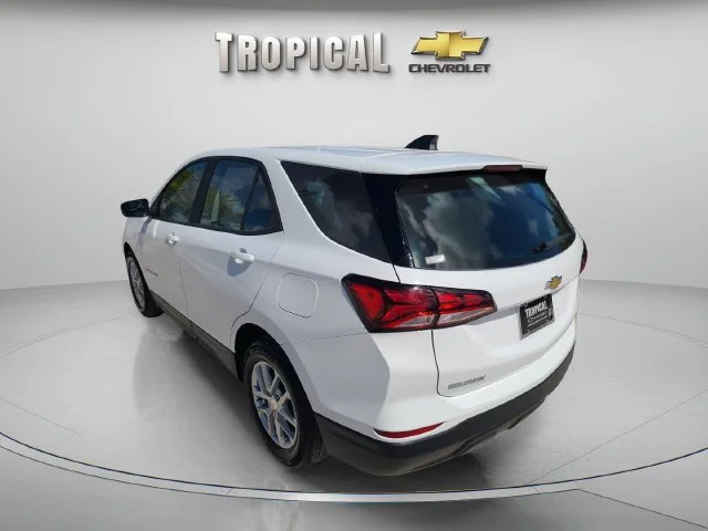 Used 2024 Summit White Chevrolet LS image 3