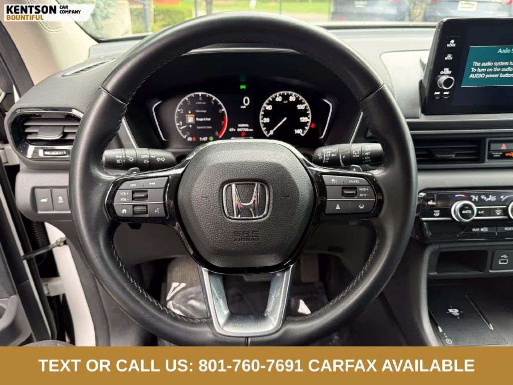 Used 2023 White Honda EX-L image 18