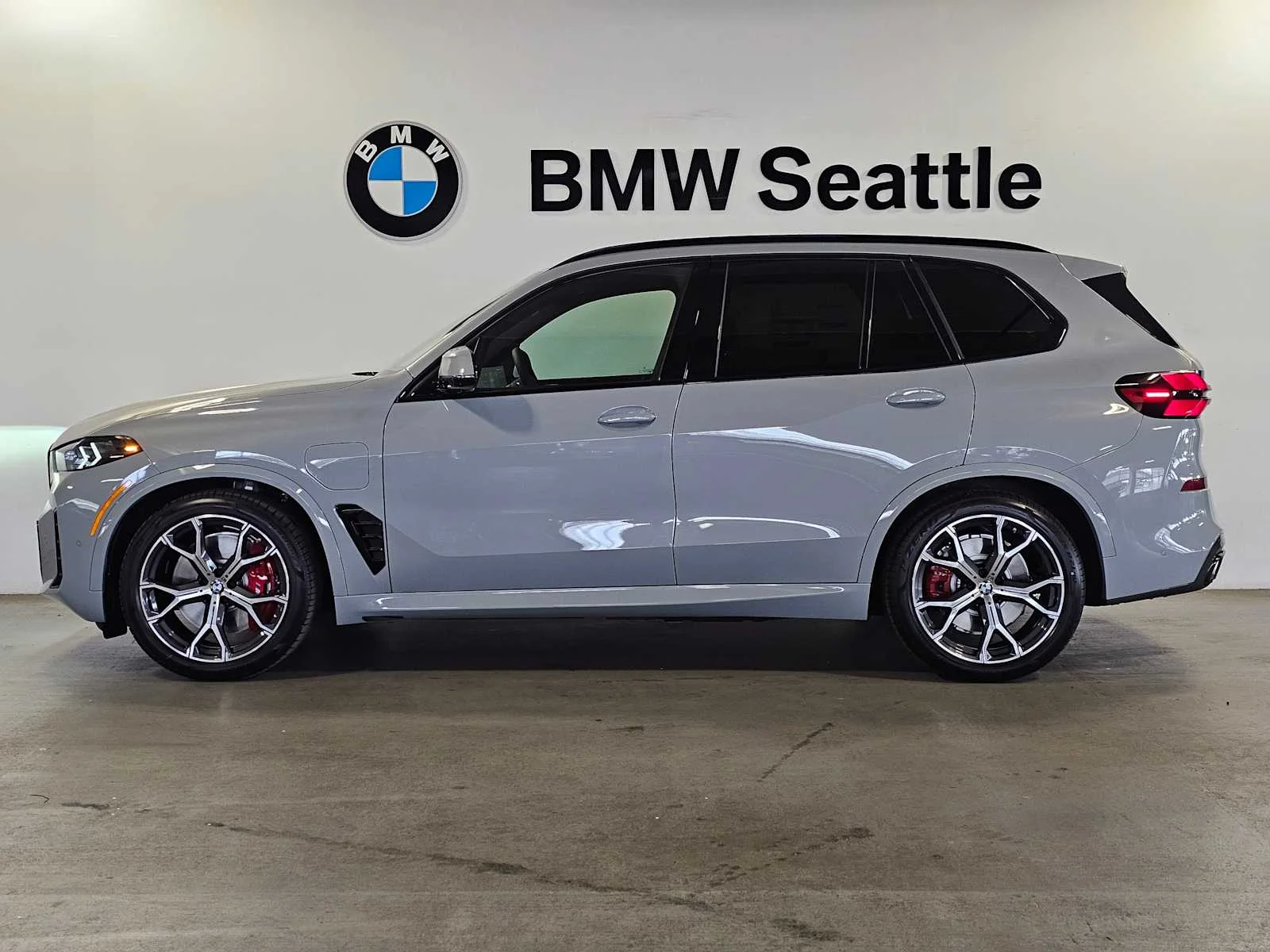 New 2026 Brooklyn Grey Metallic BMW xDrive50e image 3