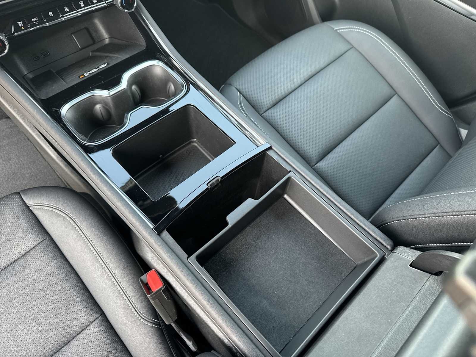 2026 Chevrolet Traverse LT - Photo 22