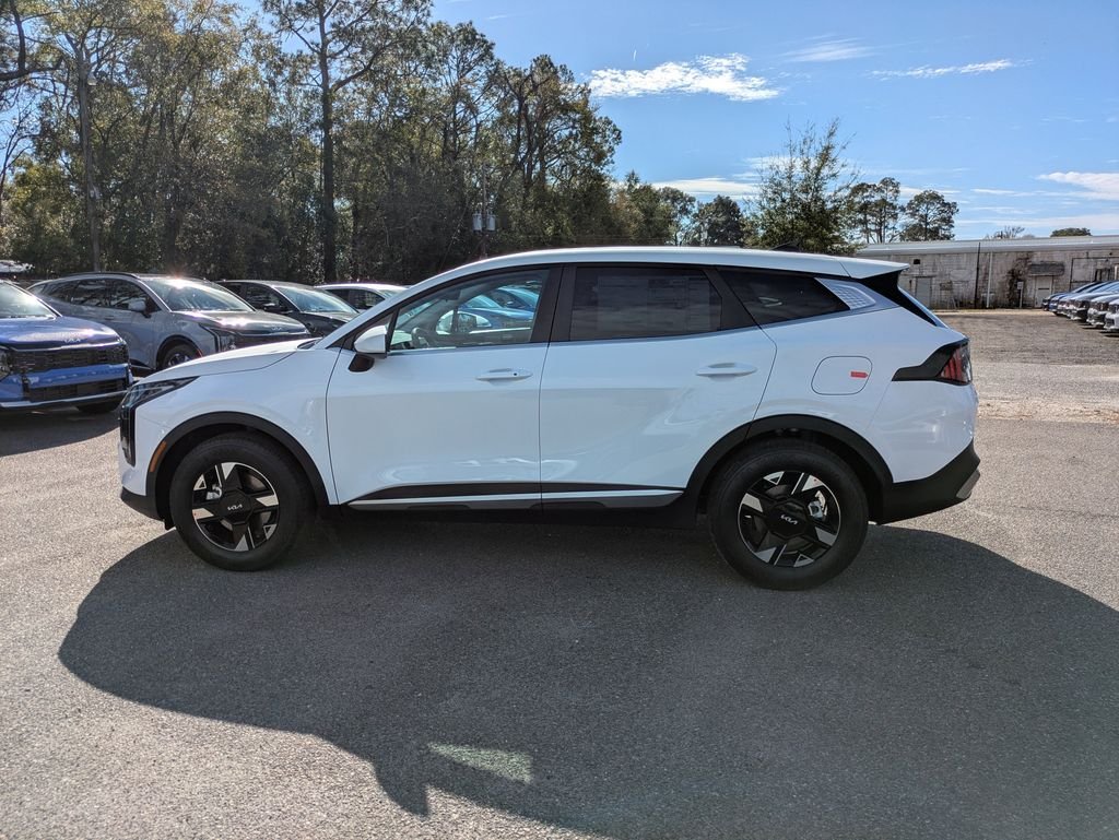 New 2026 Glacial White Pearl Kia LX image 5