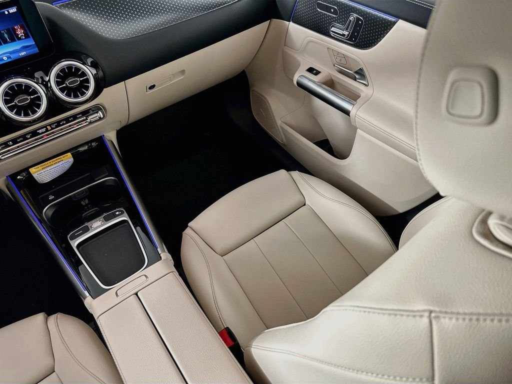 New 2026 Mountain Grey Metallic Mercedes-Benz GLA 250 image 22