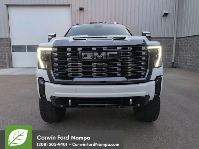 Used 2024 White GMC Denali Ultimate image 8