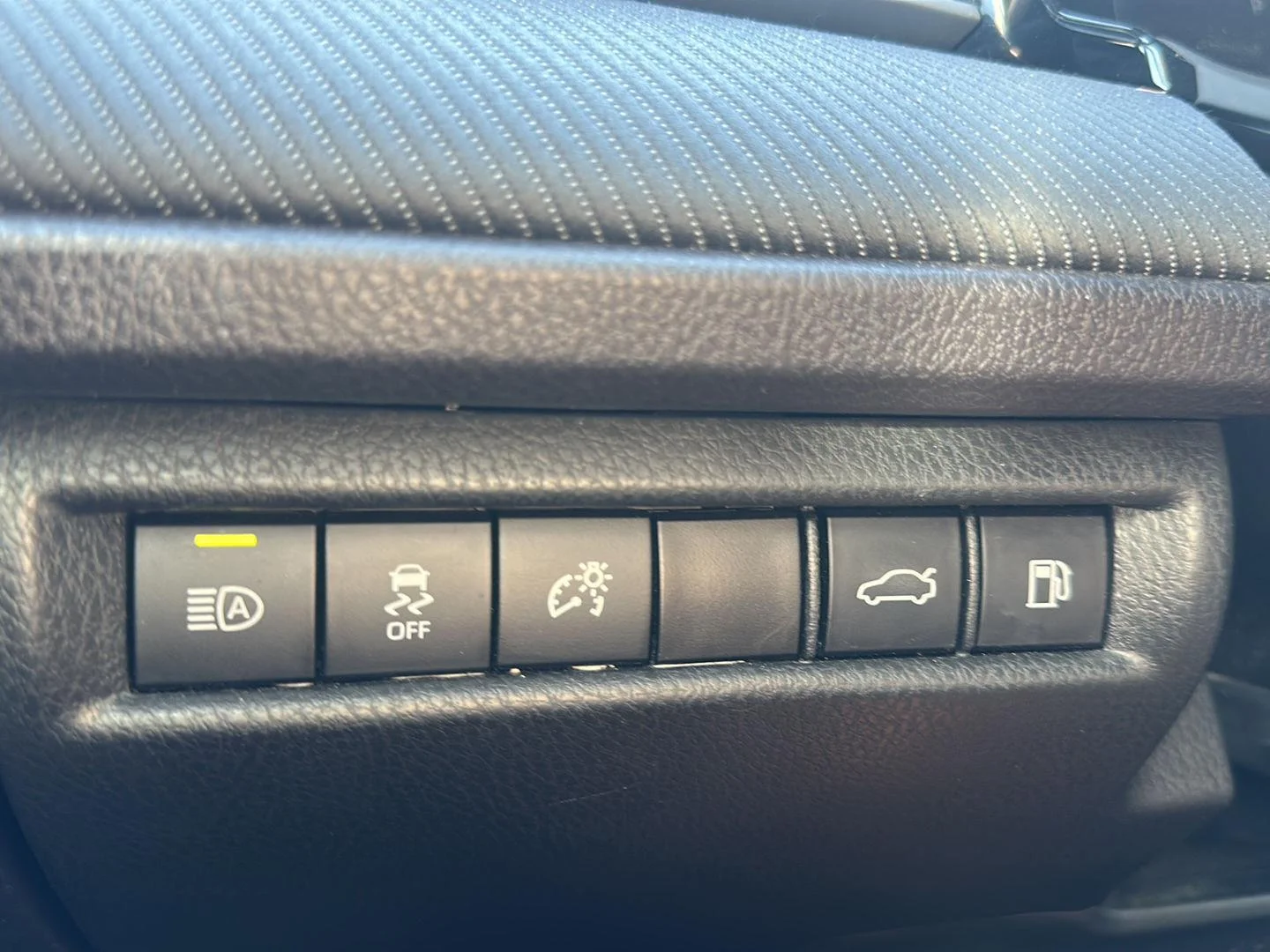Used 2025 Ice Toyota XSE image 21