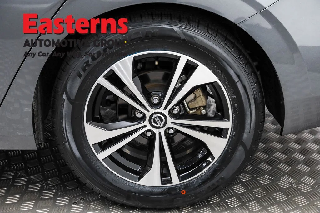 Used 2023 Gray Nissan SV image 32