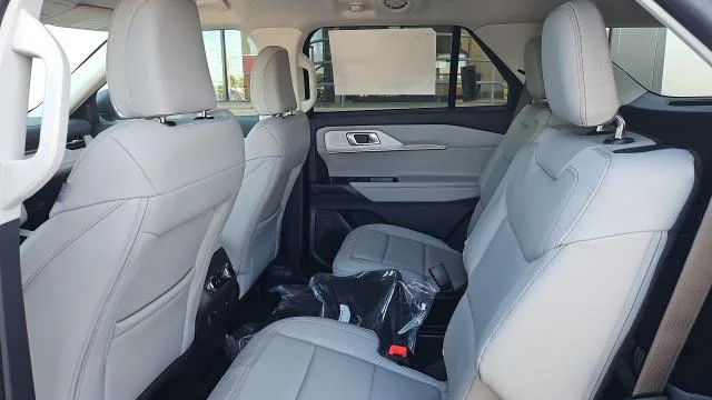 New 2026 Vapor Blue Metallic Ford Active RWD image 25