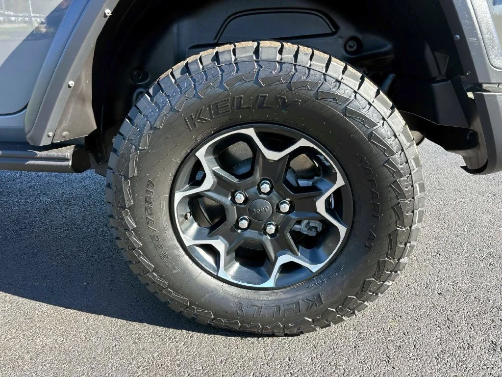Used 2021 Gray Clearcoat Jeep Unlimited Rubicon 4xe image 8