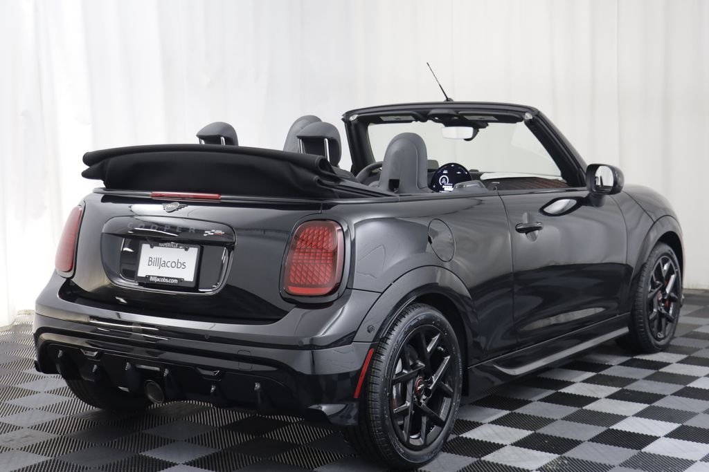New 2026 Midnight Black MINI Iconic image 17