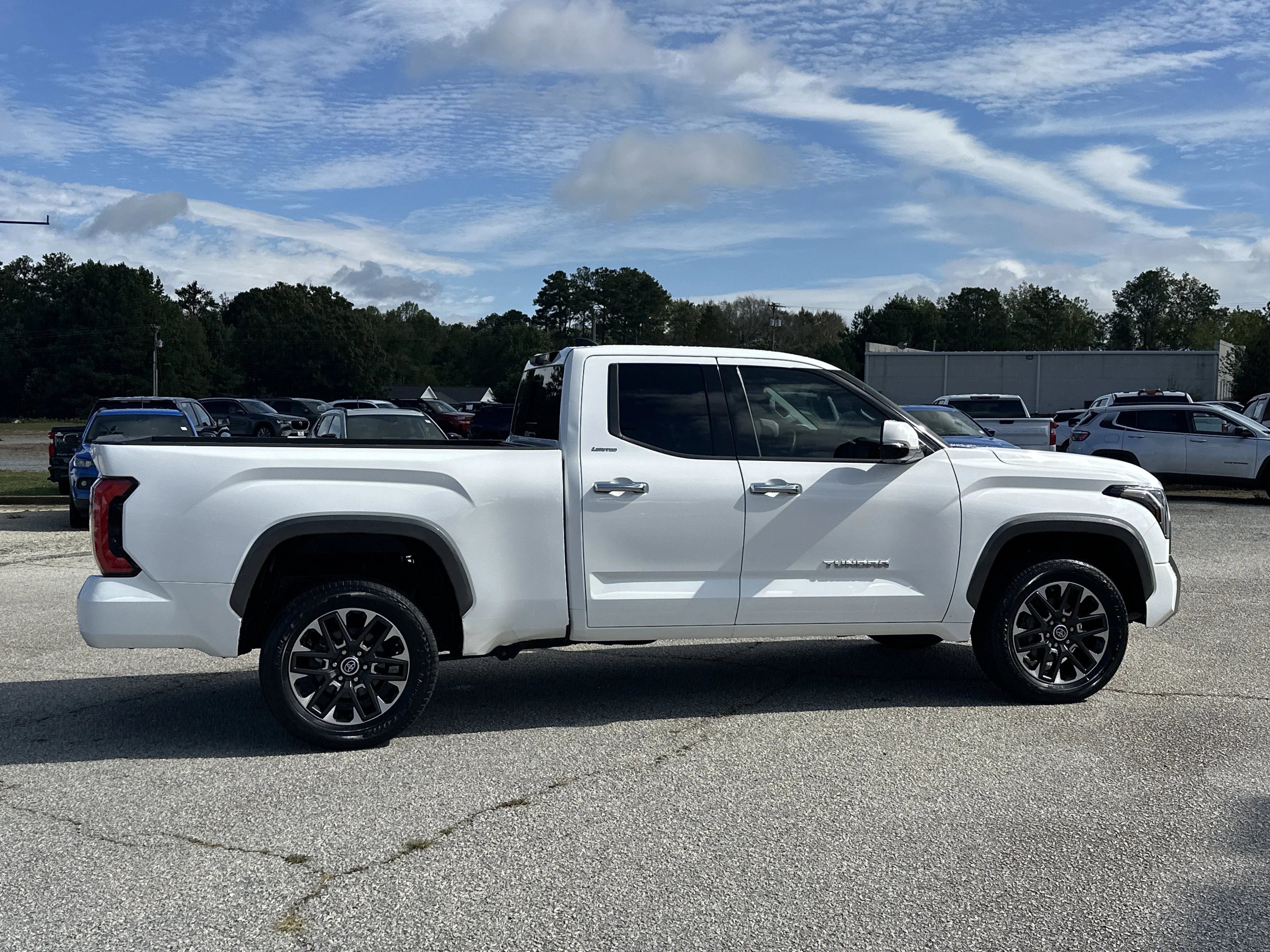 2022 Toyota Tundra Limited - Photo 9