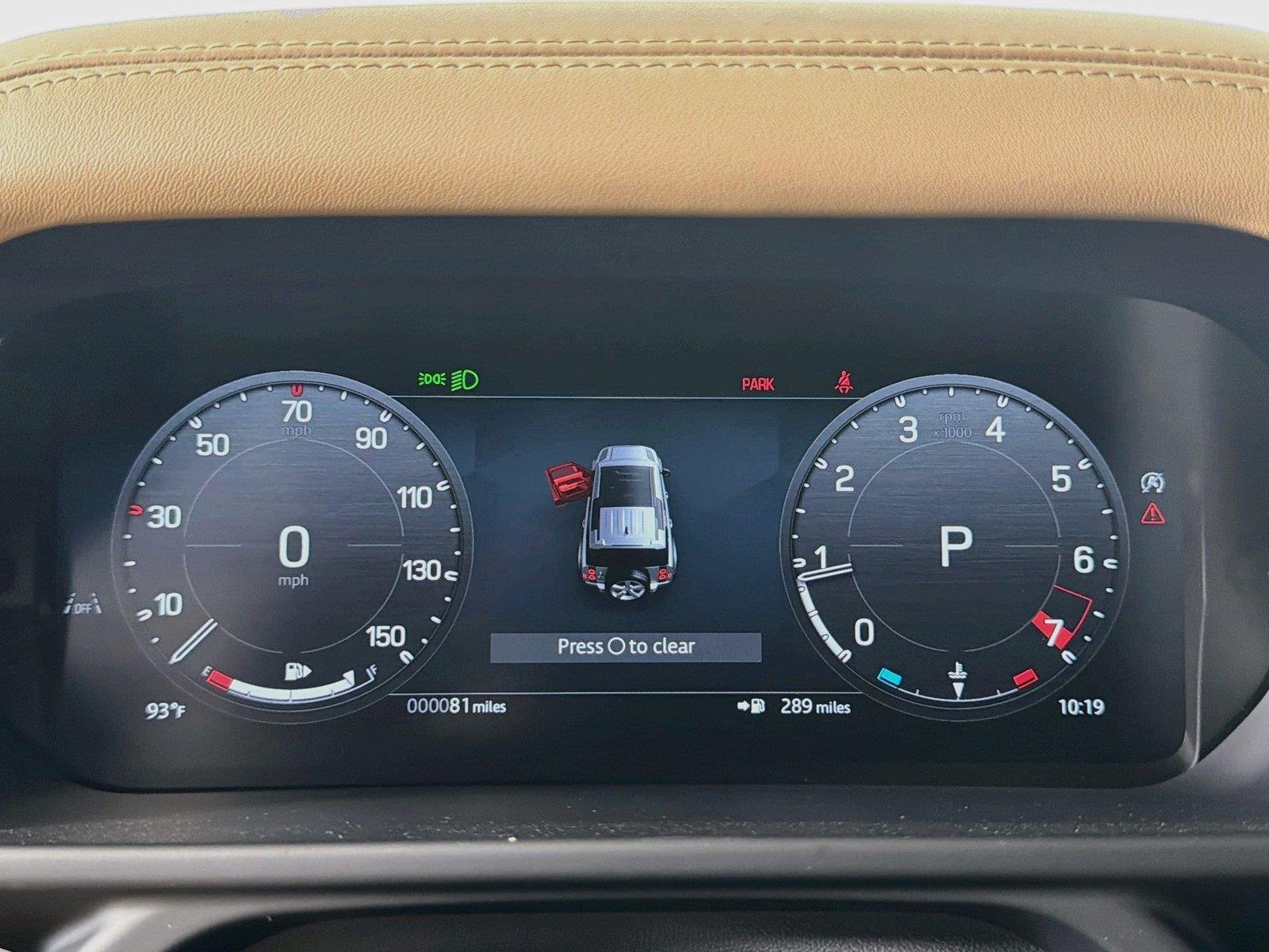 2026 Land Rover Defender V8 - Photo 11