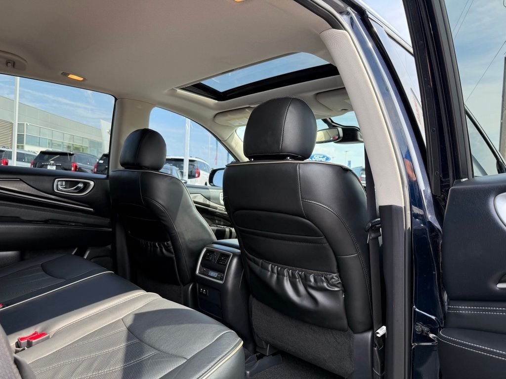 Used 2020 Blue INFINITI LUXE image 32
