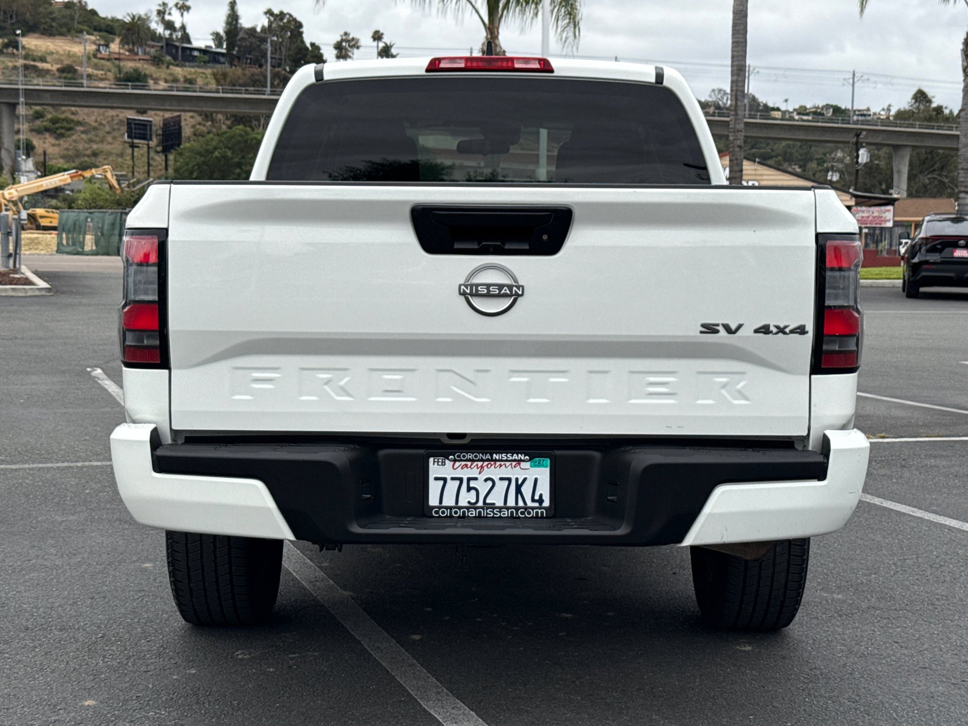 Used 2023 Glacier White Nissan SV image 8