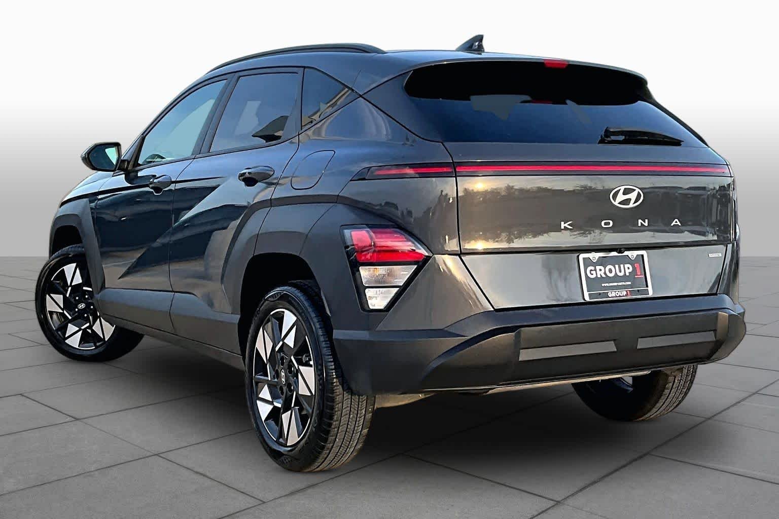 Used 2024 Ecotronic Gray Pearl Hyundai SEL image 11