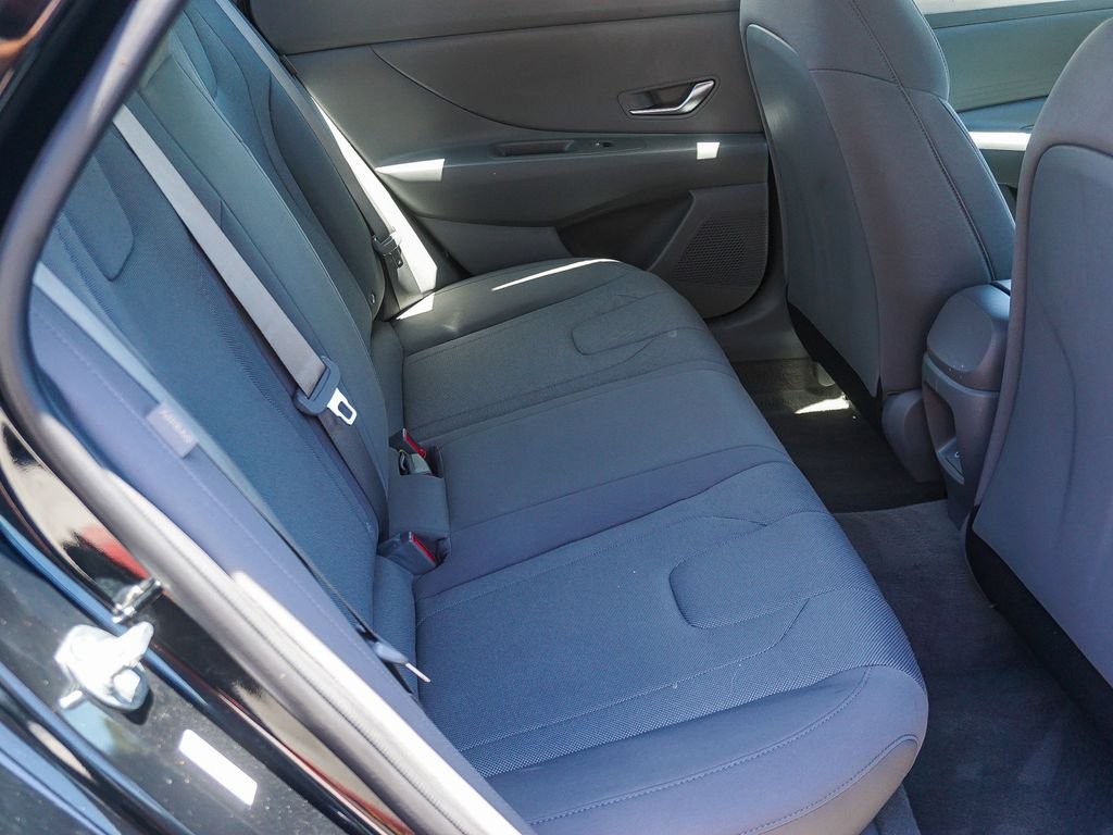 Used 2024 Black Hyundai SE image 13