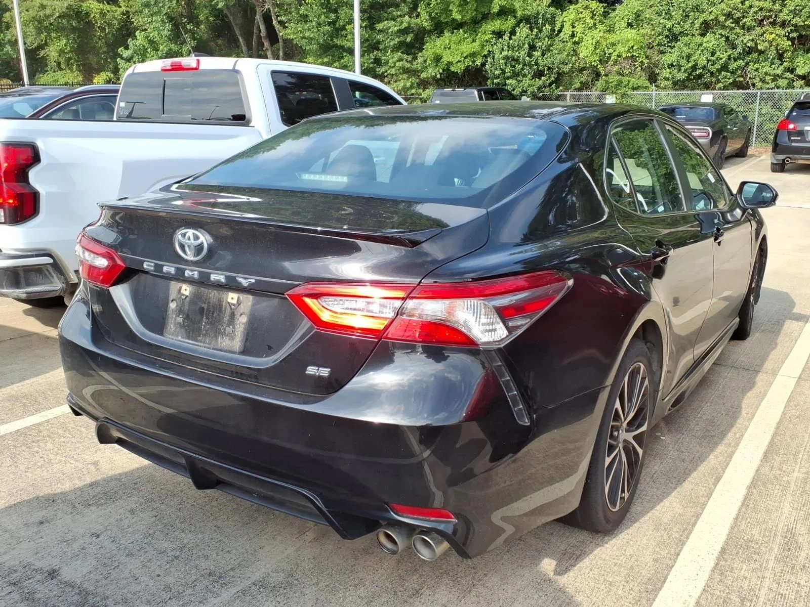 Used 2018 Black Toyota SE image 7