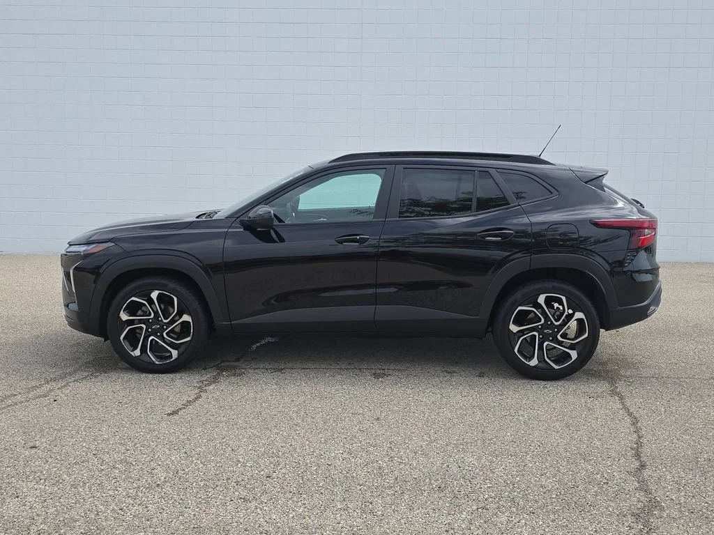 2025 Chevrolet Trax RS - Photo 10