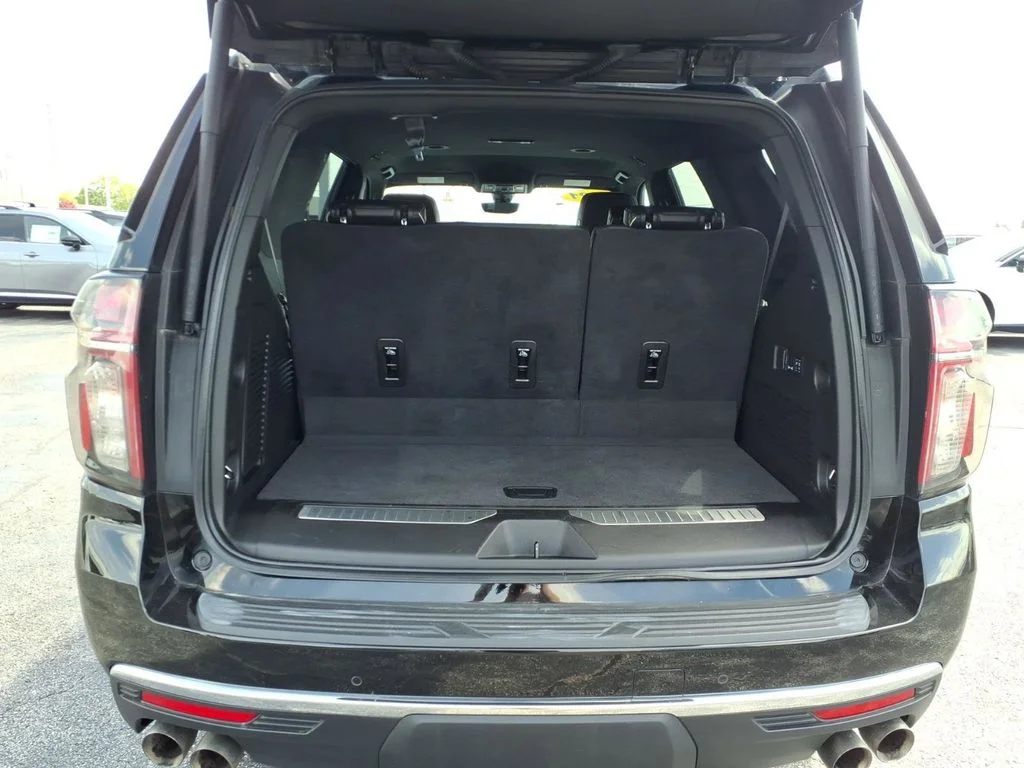 Used 2021 Black Chevrolet Premier image 26