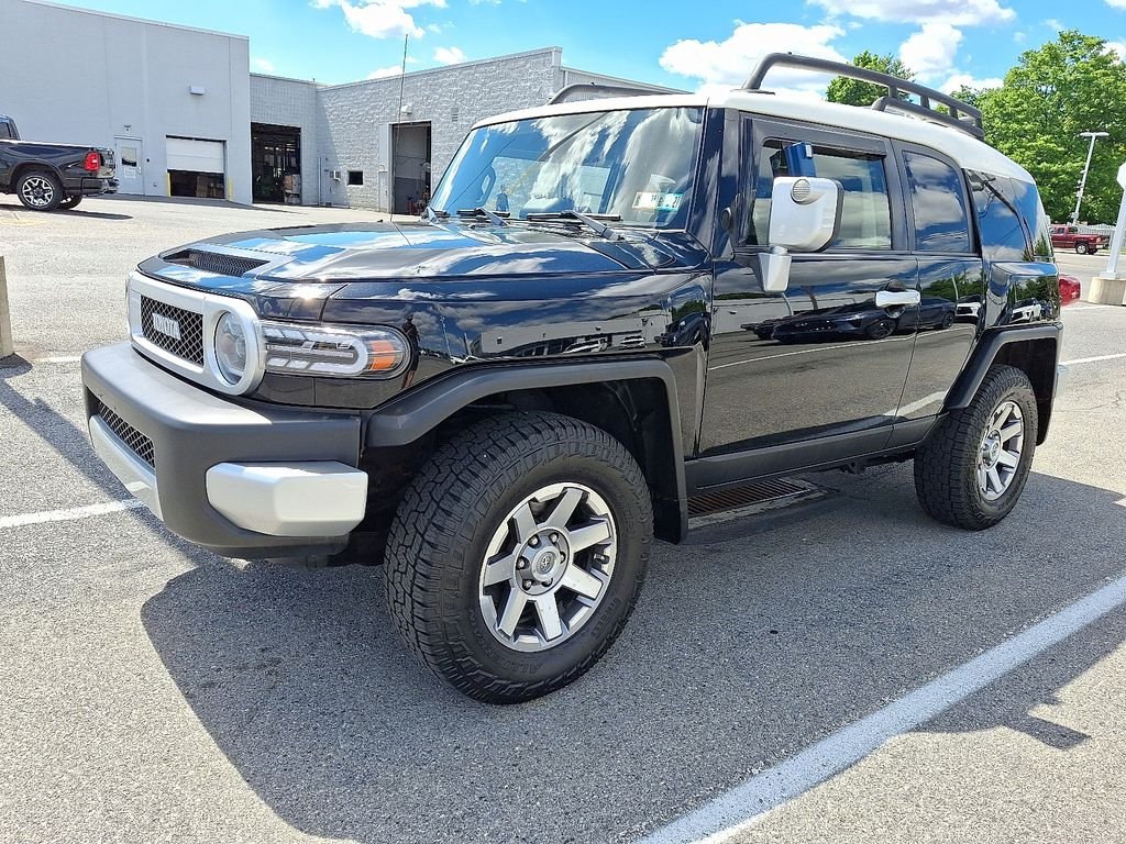 Used 2014 Black Toyota Base image 3