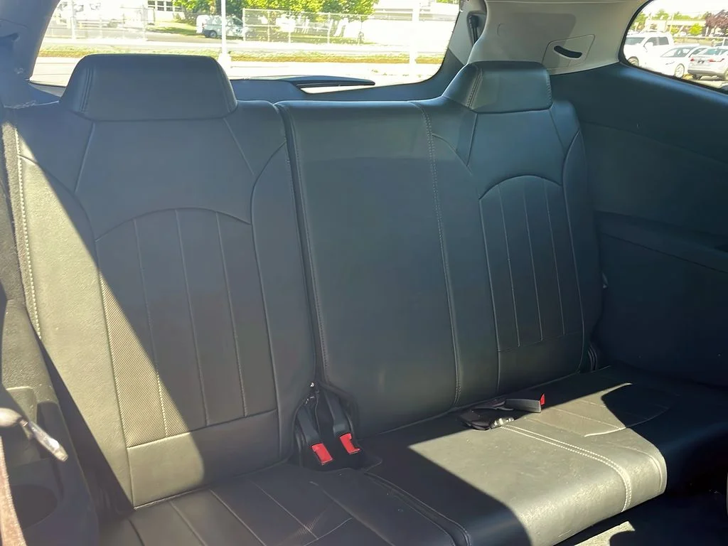 Used 2015 Siren Red Tintcoat Chevrolet LTZ image 27