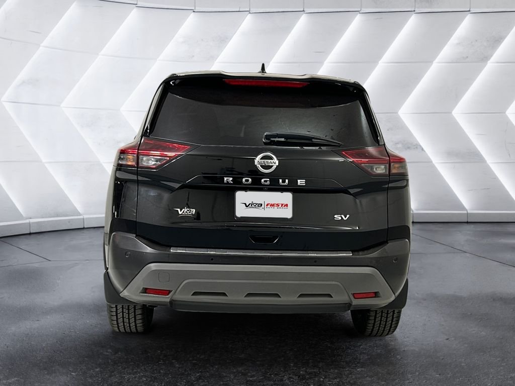 Used 2021 Black Nissan SV image 5