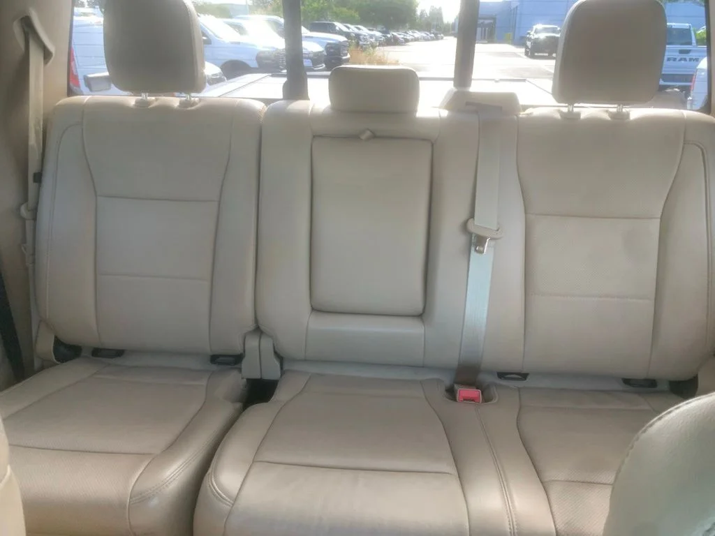 Used 2017 Oxford White Ford Lariat image 28