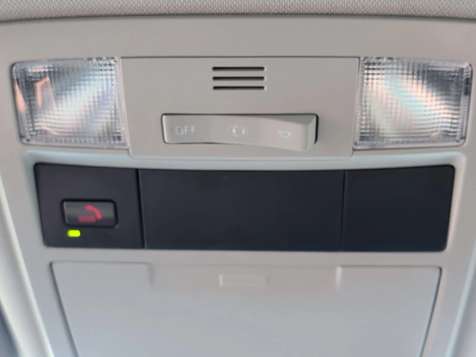 Used 2022 Celestial Silver Metallic Toyota SR image 21