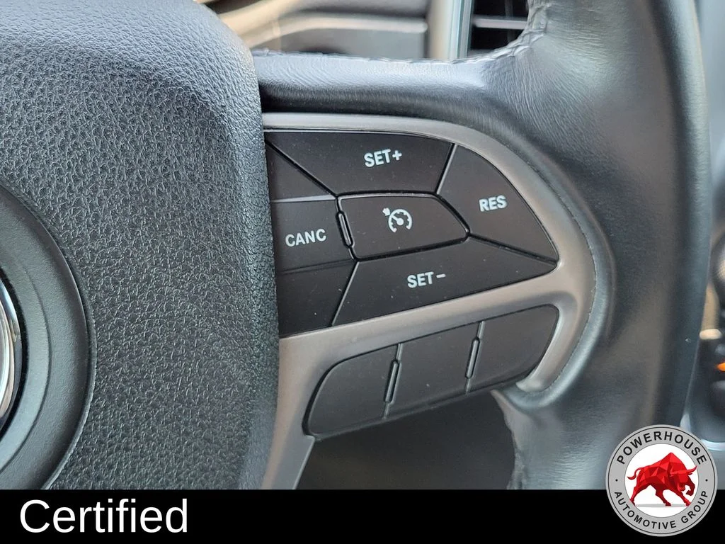 Used 2018 Gray Jeep Laredo E image 29