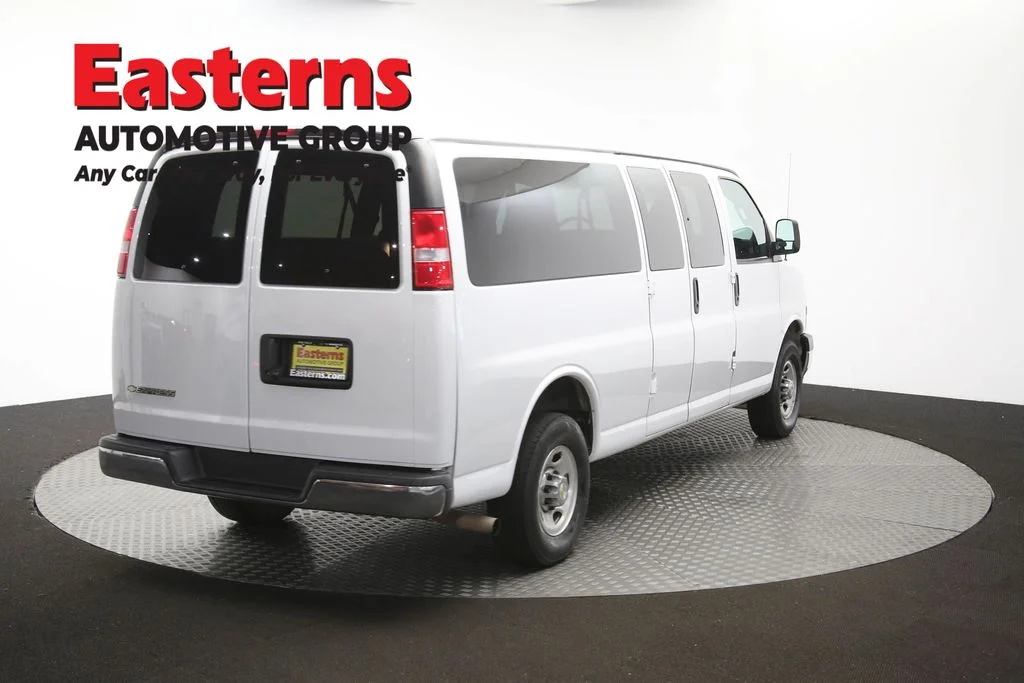 Used 2024 White Chevrolet LT image 38