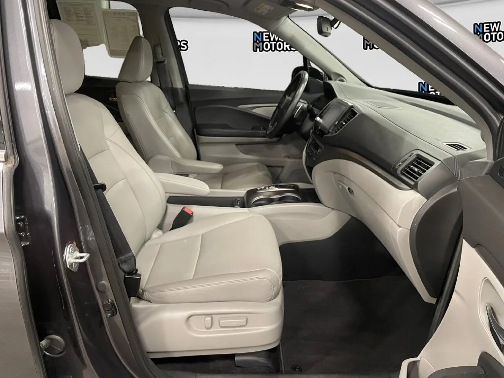Used 2023 Modern Steel Metallic Honda RTL-E image 15