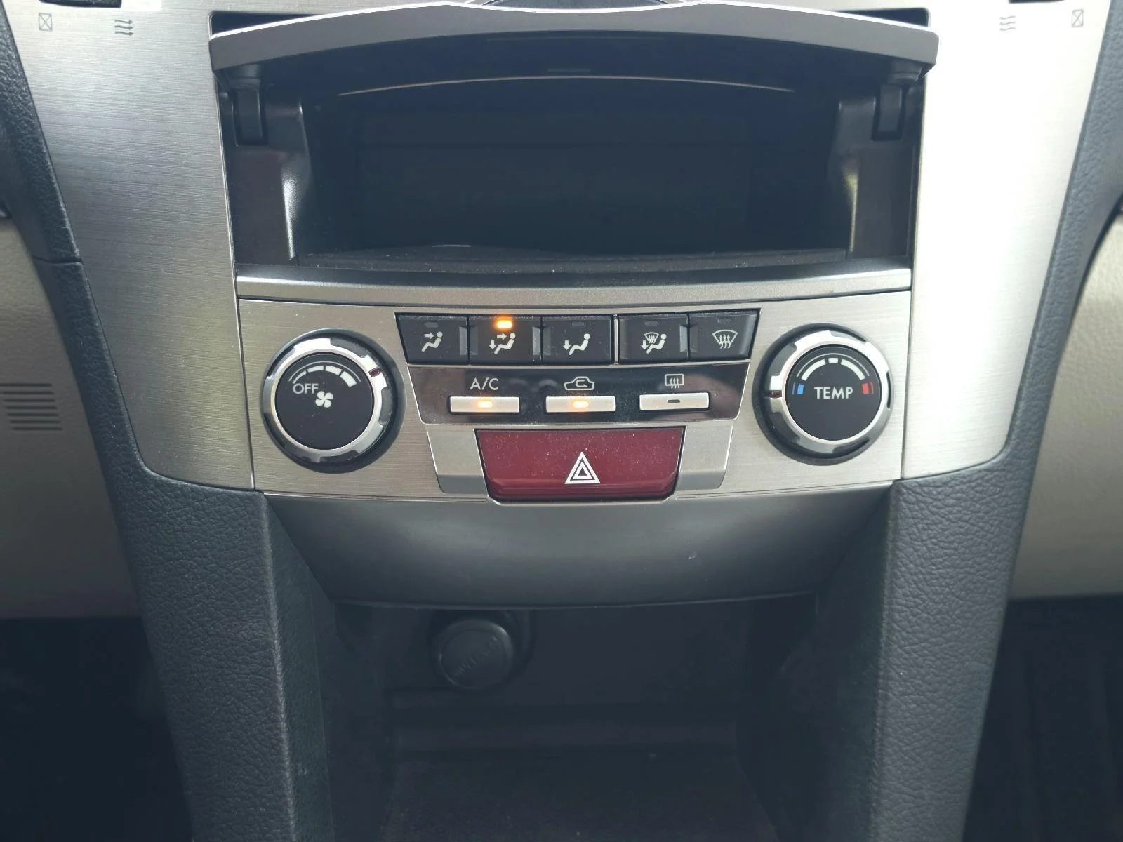 Used 2012 Deep Indigo Pearl Subaru 2.5i Prem image 46