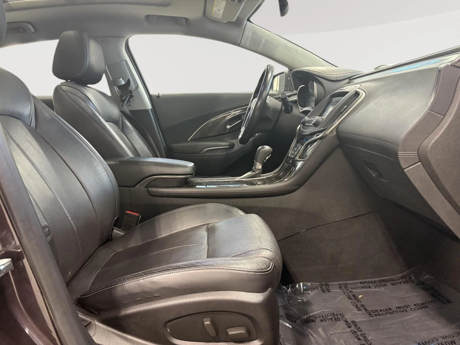 Used 2015 Midnight Amethyst Buick Premium I image 10