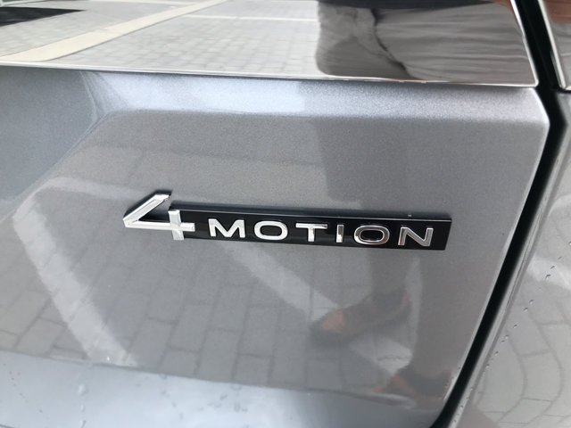 New 2026 Silver Mist Metallic Volkswagen 2.0T SE w/Technology image 9