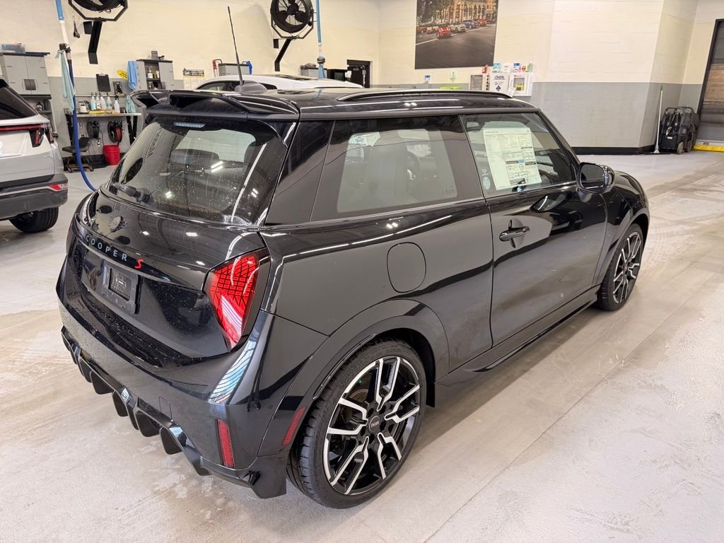 New 2026 Midnight Black II Metallic MINI  image 6